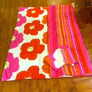 Comforter with 2 pillow shams